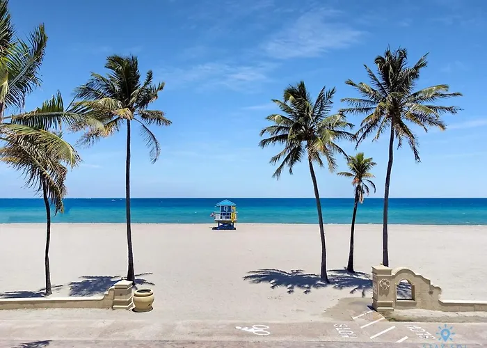 Free Parking - Bay View - Pool - Step To Beach