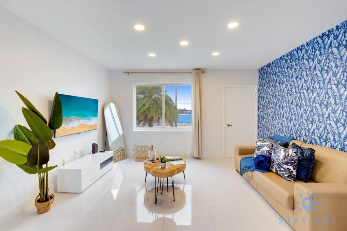 Free Parking - Bay View - Pool - Step To Hollywood