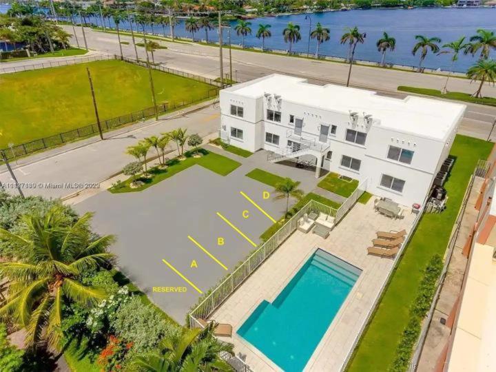Free Parking - Bay View - Pool - Step To Appartement *