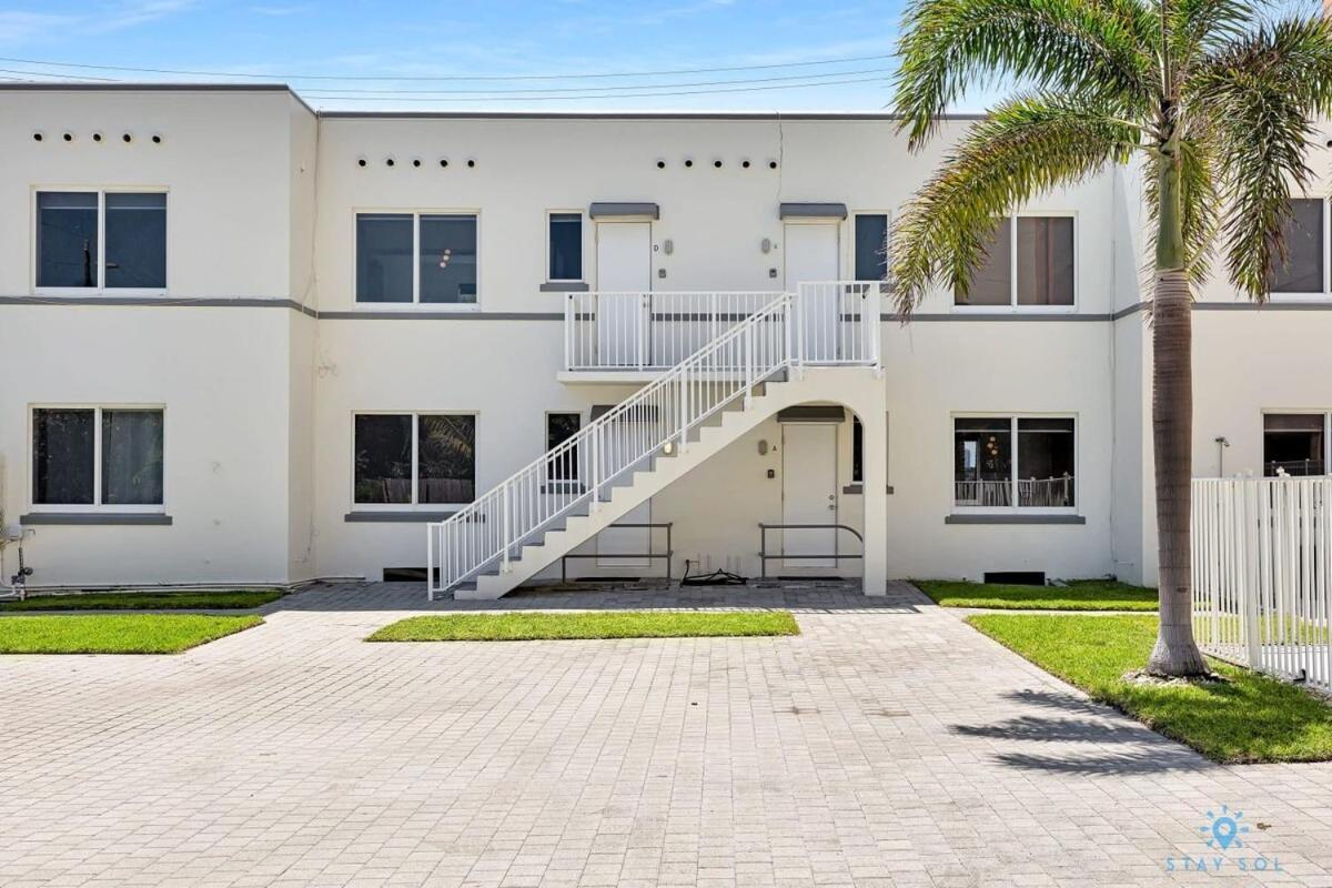 Free Parking - Bay View - Pool - Step To Hollywood