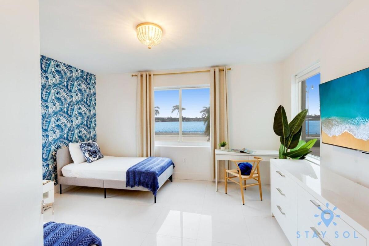 Free Parking - Bay View - Pool - Step To Hollywood