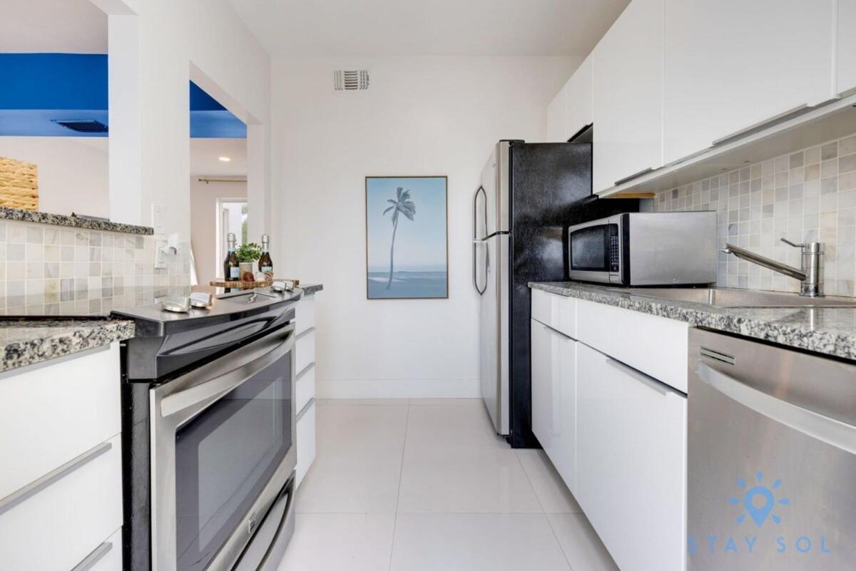 Free Parking - Bay View - Pool - Step To * Hollywood